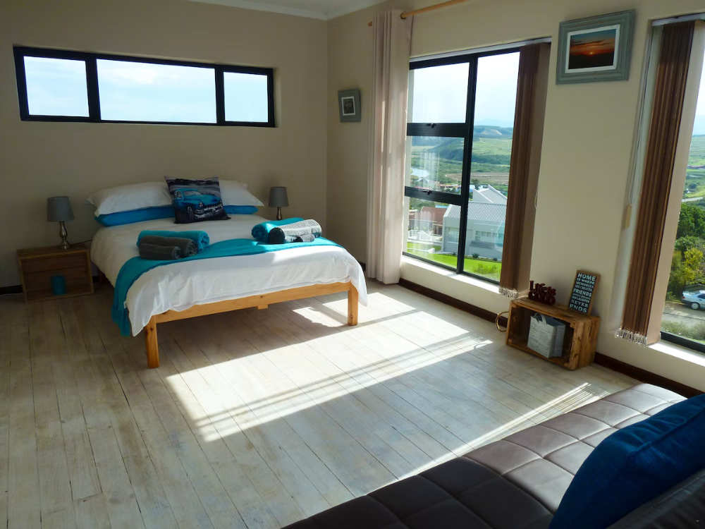 Orlalas Flat Bedroom - Orlalas Hartenbos self-catering accommodation - Self Catering Flat